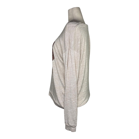 Joie and i Be Kind Graphic Sweatshirt L Peace Sign Hands Soft Beige Cozy Top - Picture 4 of 5